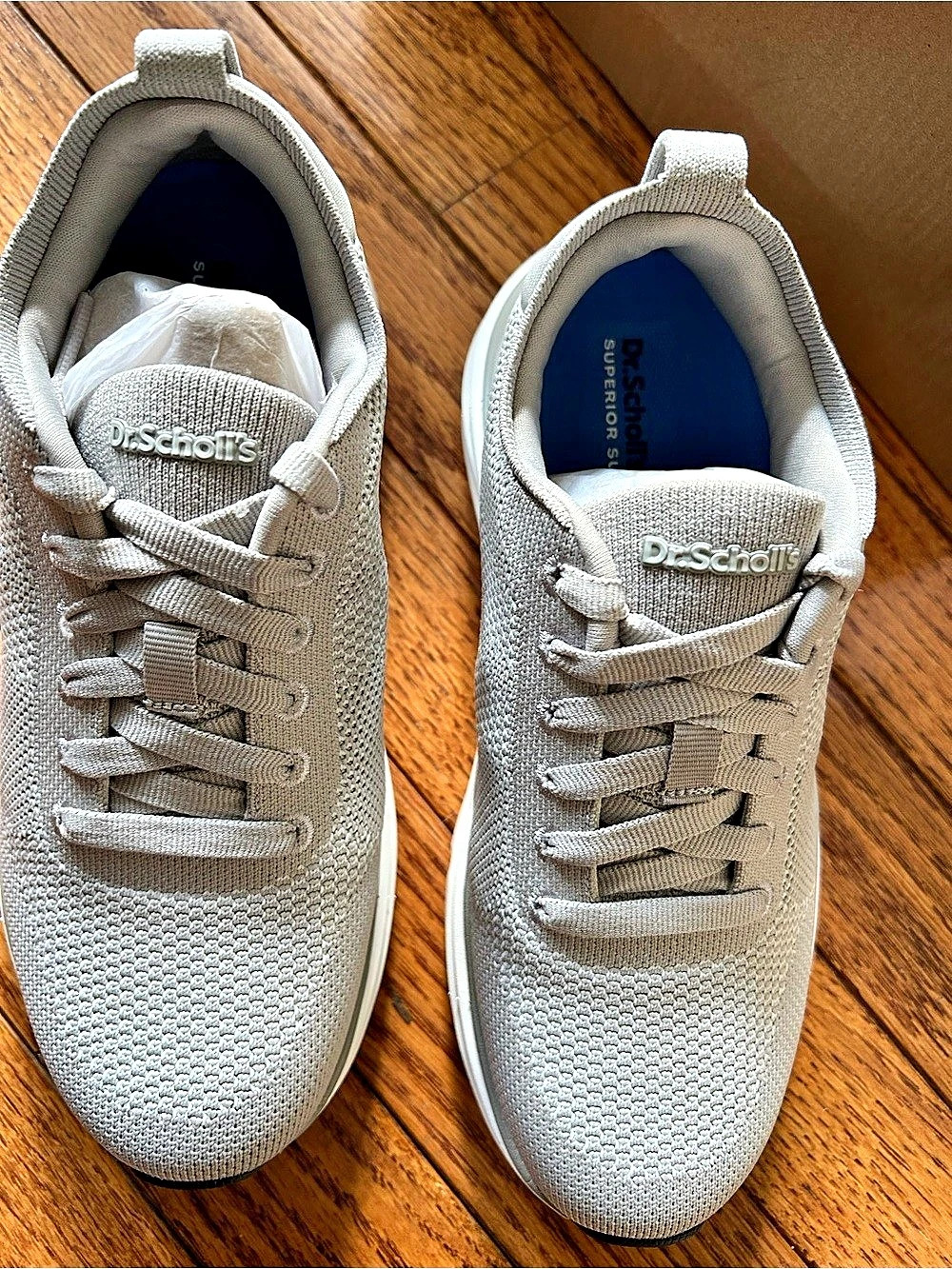 Skechers GOwalk Gray & White Sneakers US 5 M Like New
